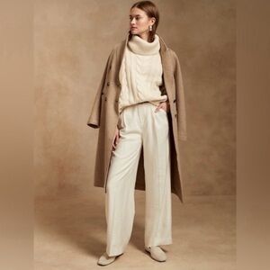 Banana Republic Ivory High-Rise Wide-Leg Pant. Size L. Fully lined.